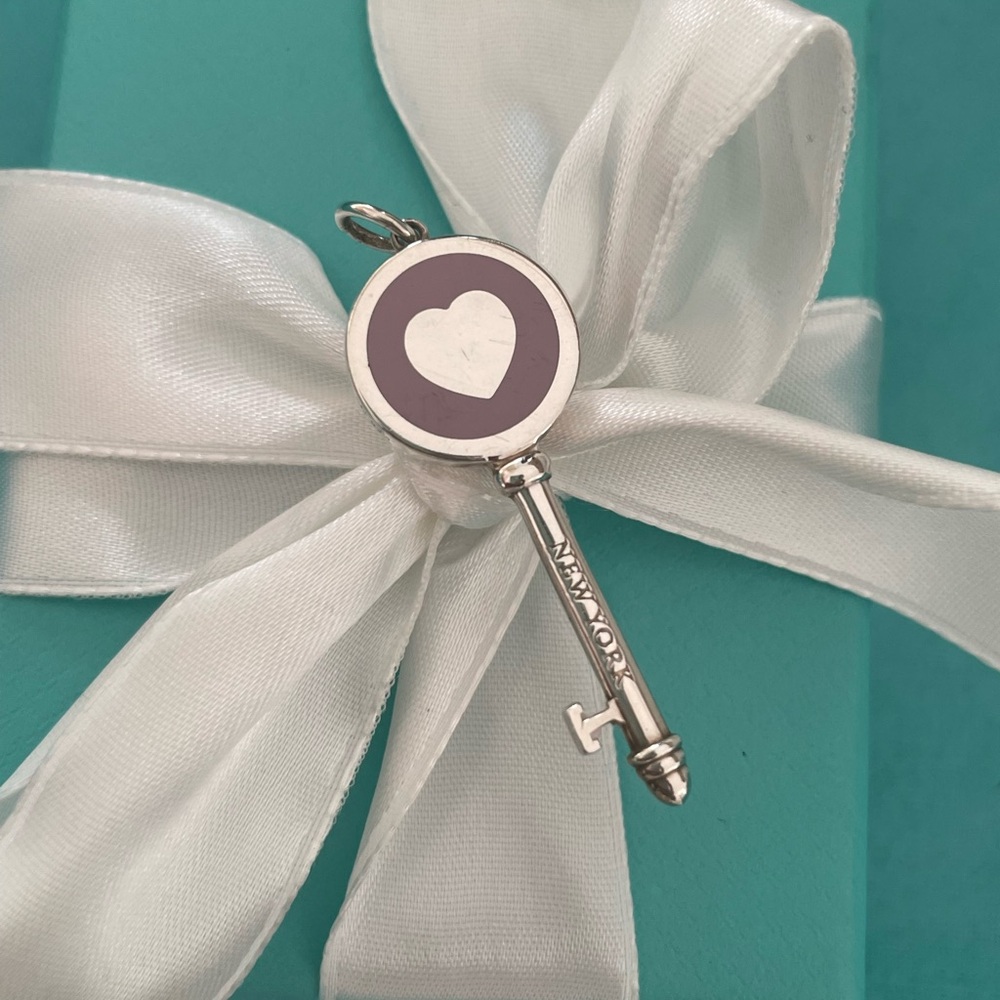 Tiffany‎ & Co lavender heart key